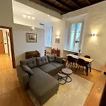 Cozy In Center Διαμέρισμα