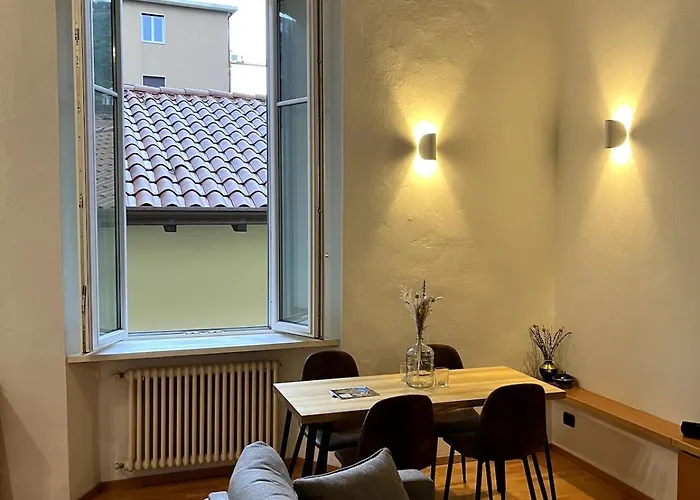 Cozy In Center 아파트 *