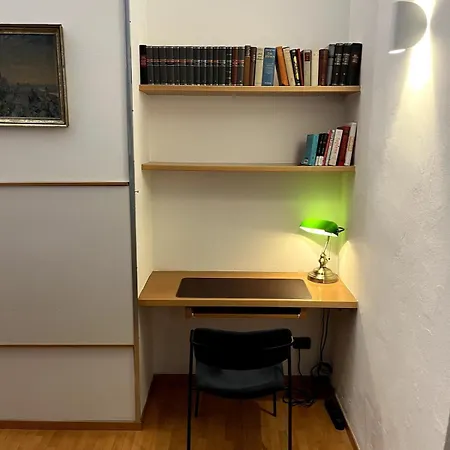 Cozy In Center * Como