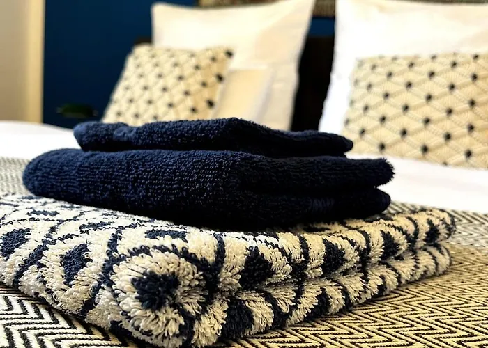 Cozy In Center